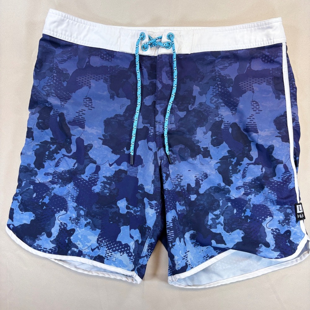 Huk Board Shorts Mens 36 Blue Camo 8" Inseam Performance Fishing Swim Trunks EUC